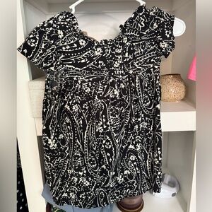 LOFT Black and White Patterned Top